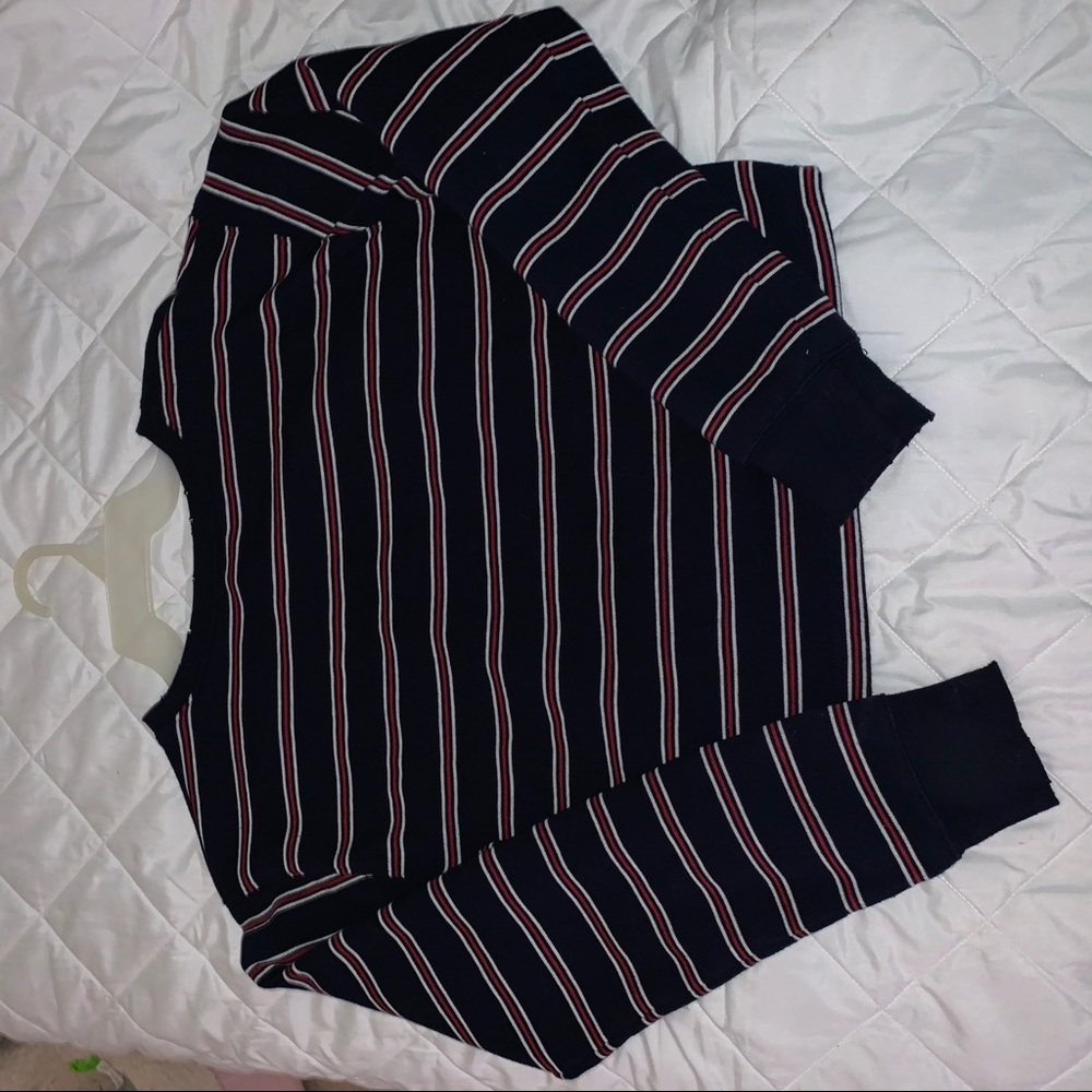 Forever 21 Cropped sweater